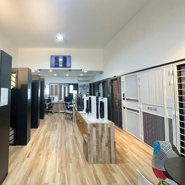 Smart Digital Locks - Show Room